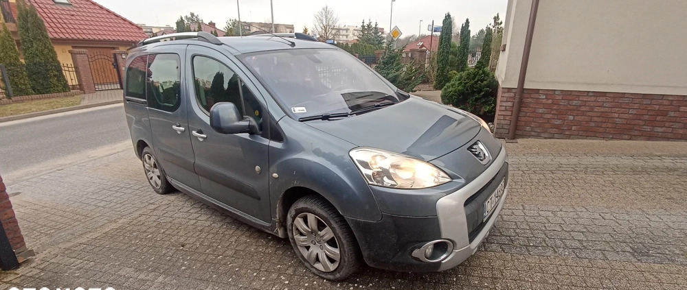 Peugeot Partner cena 10900 przebieg: 239000, rok produkcji 2009 z Szczecinek małe 79